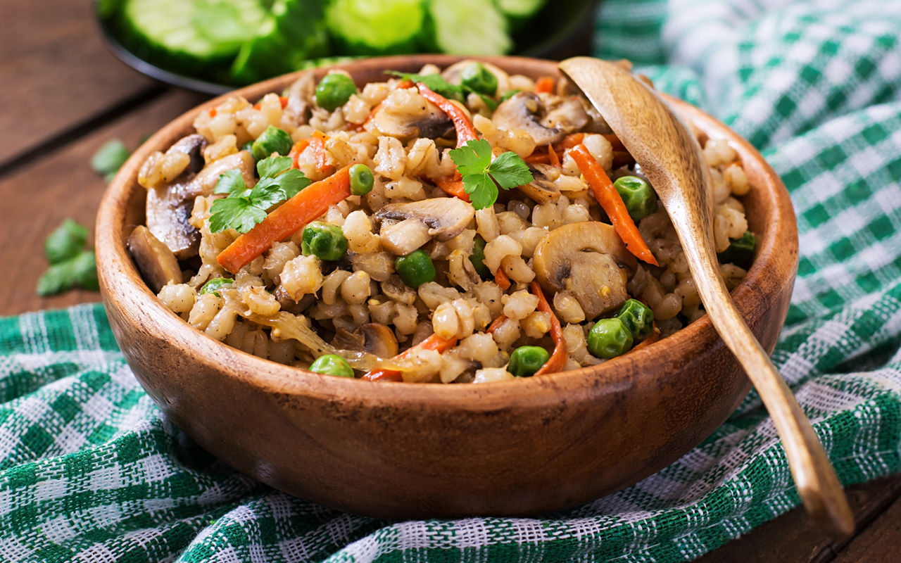 15 Good Carbs That Can Help Burn Fat and Reveal Your Six Pack