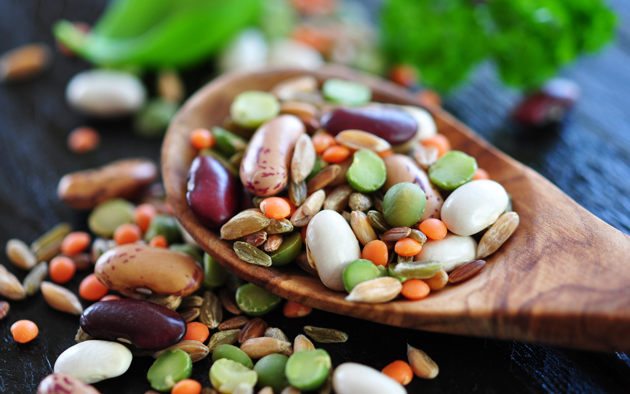 15 Good Carbs That Can Help Burn Fat and Reveal Your Six Pack